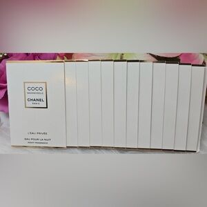 CHANEL Coco Mademoiselle L'Eau Privée Night Fragrance 12pc Sample Set